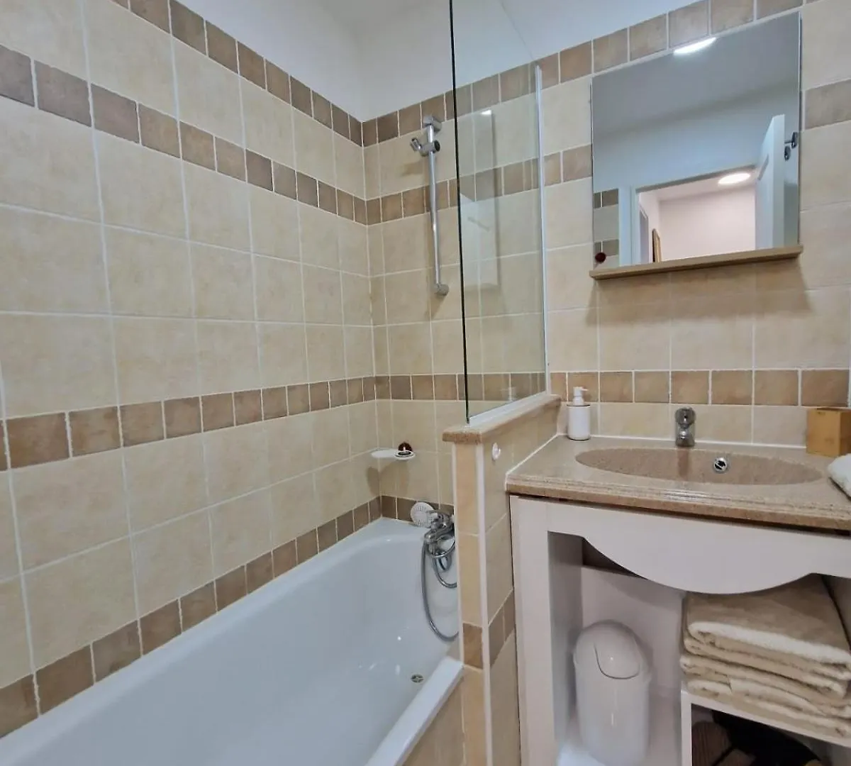 Maison Cosy 4-6 Personnes - Village Pierre & Vacances Grospierres 0*,